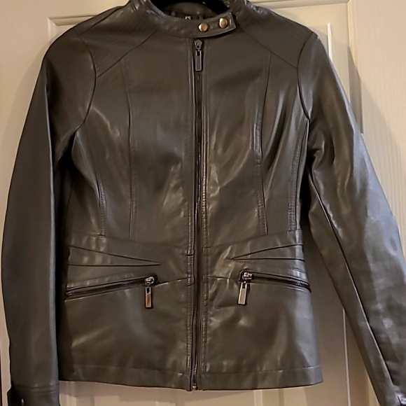 Women's sz xs gray faux leather jacket - Picture 1 of 7